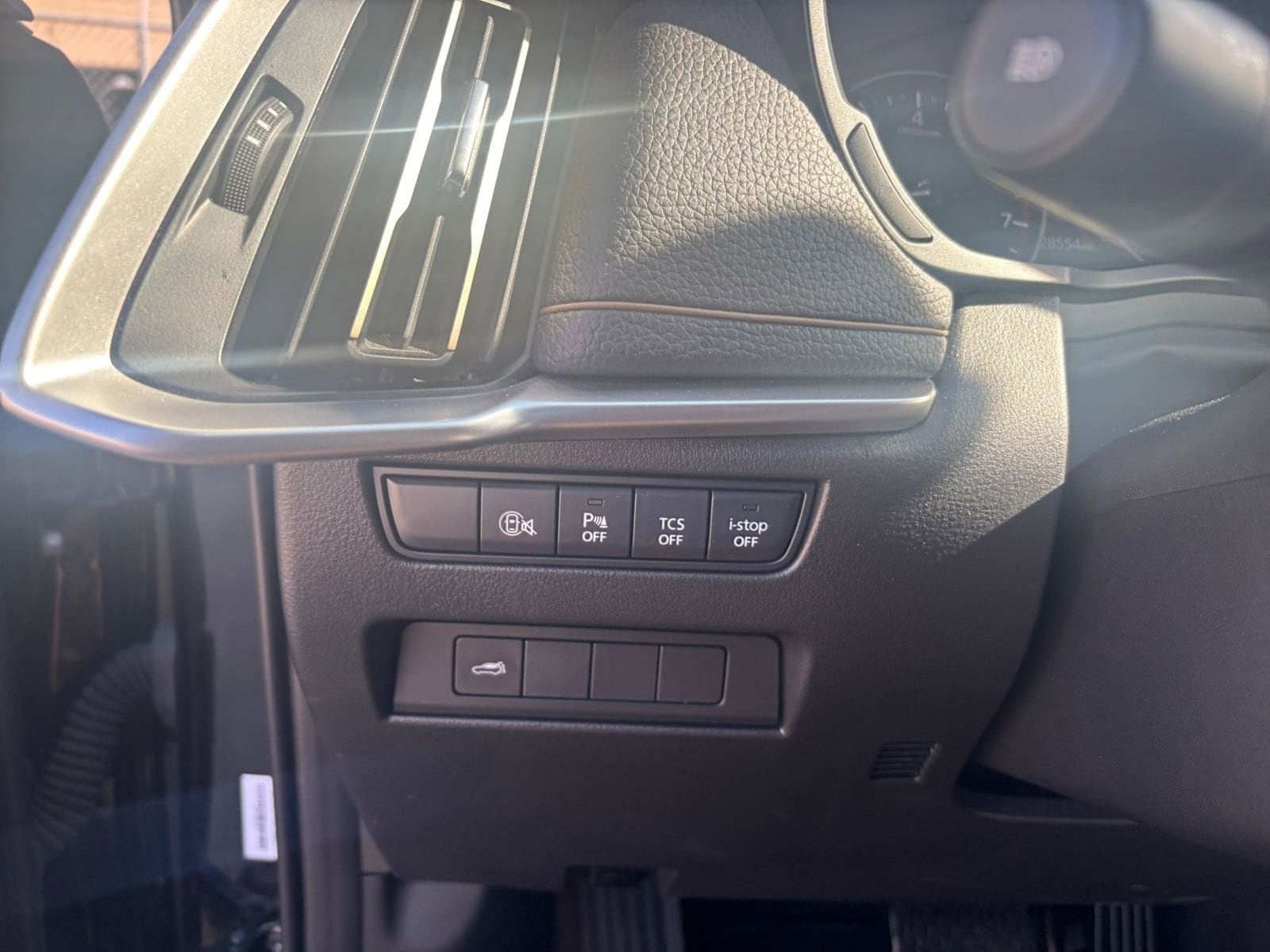 Thumbnail: 2025 Mazda CX-70 - 32