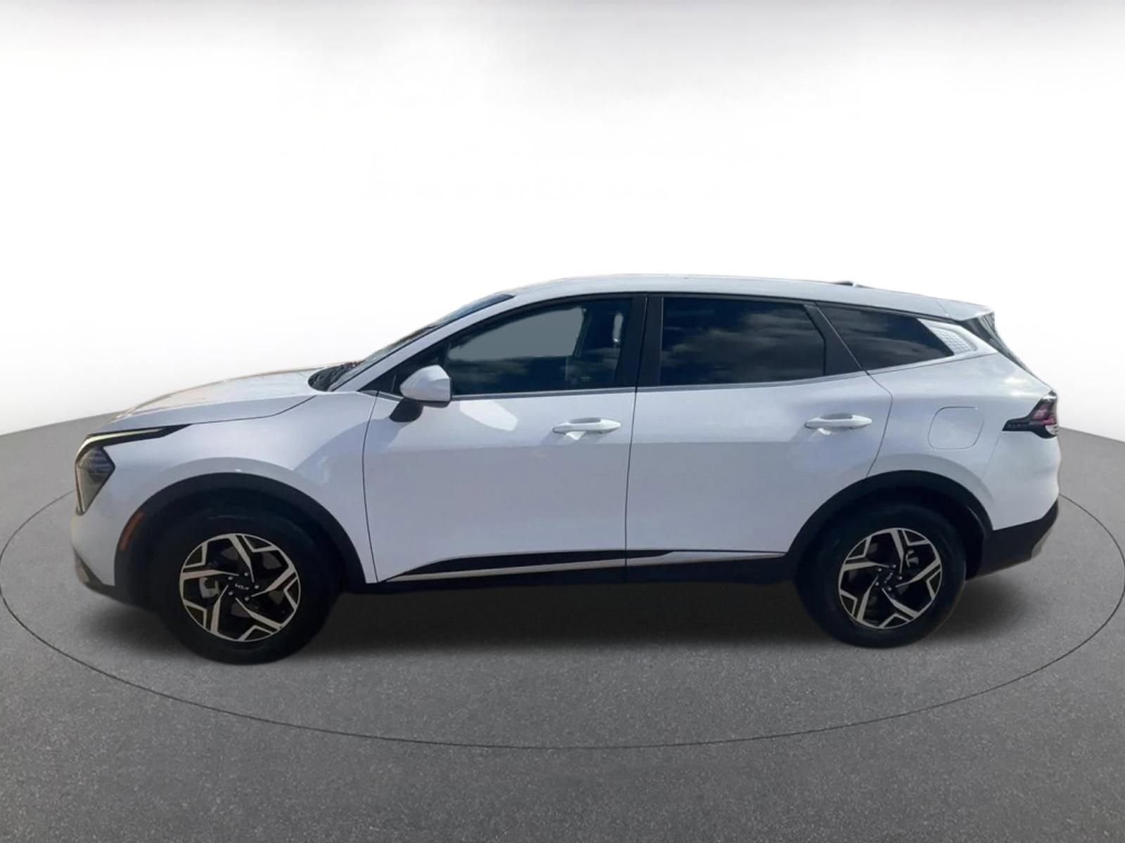 Thumbnail: 2025 Kia Sportage - 9
