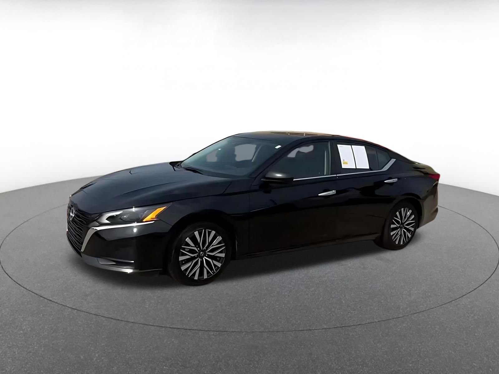 Thumbnail: 2025 Nissan Altima - 7