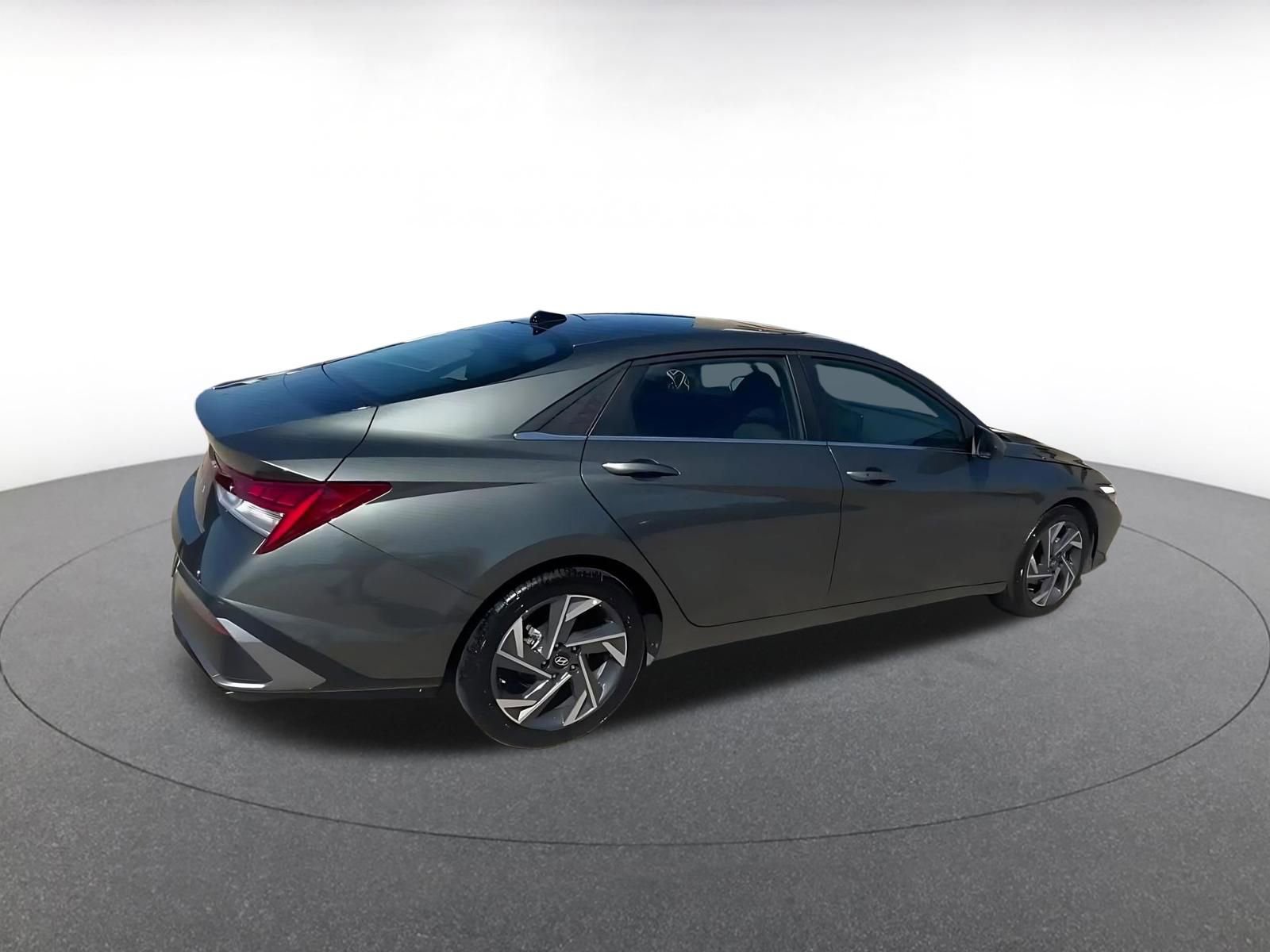 Thumbnail: 2025 Hyundai Elantra - 14