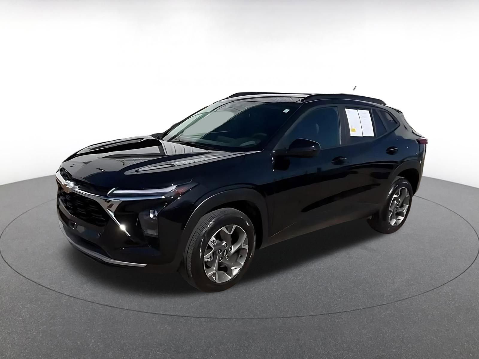 Thumbnail: 2025 Chevrolet Trax - 8