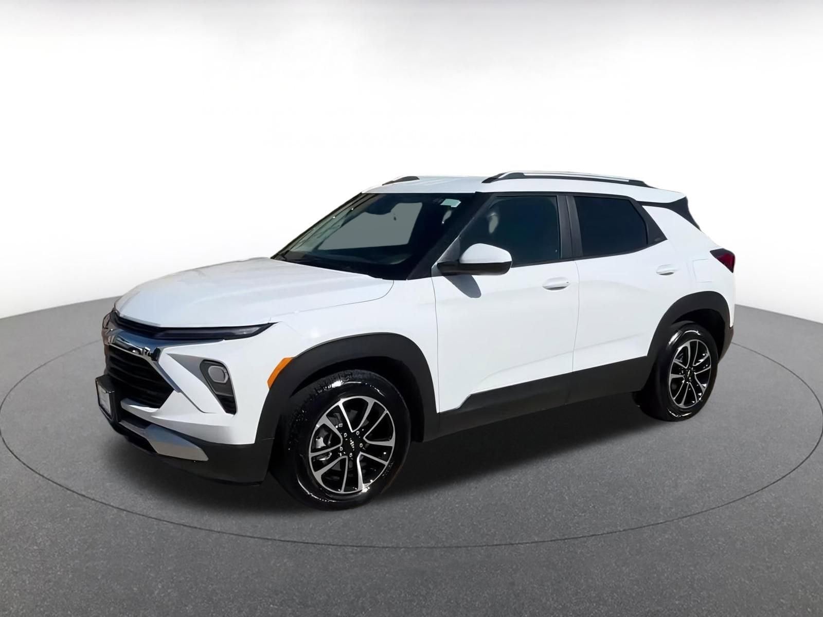 Thumbnail: 2025 Chevrolet TrailBlazer - 8