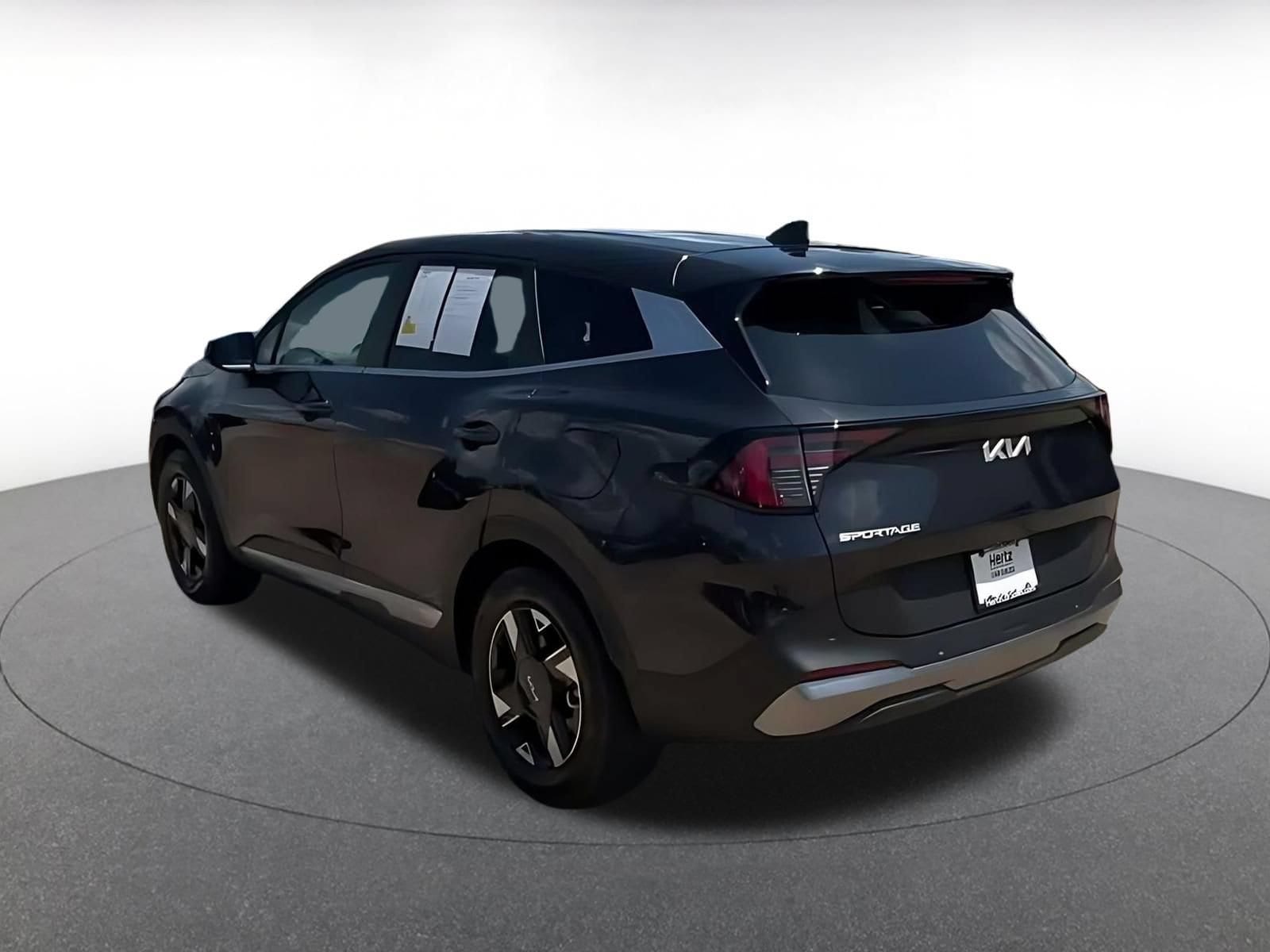 Thumbnail: 2026 Kia Sportage - 10