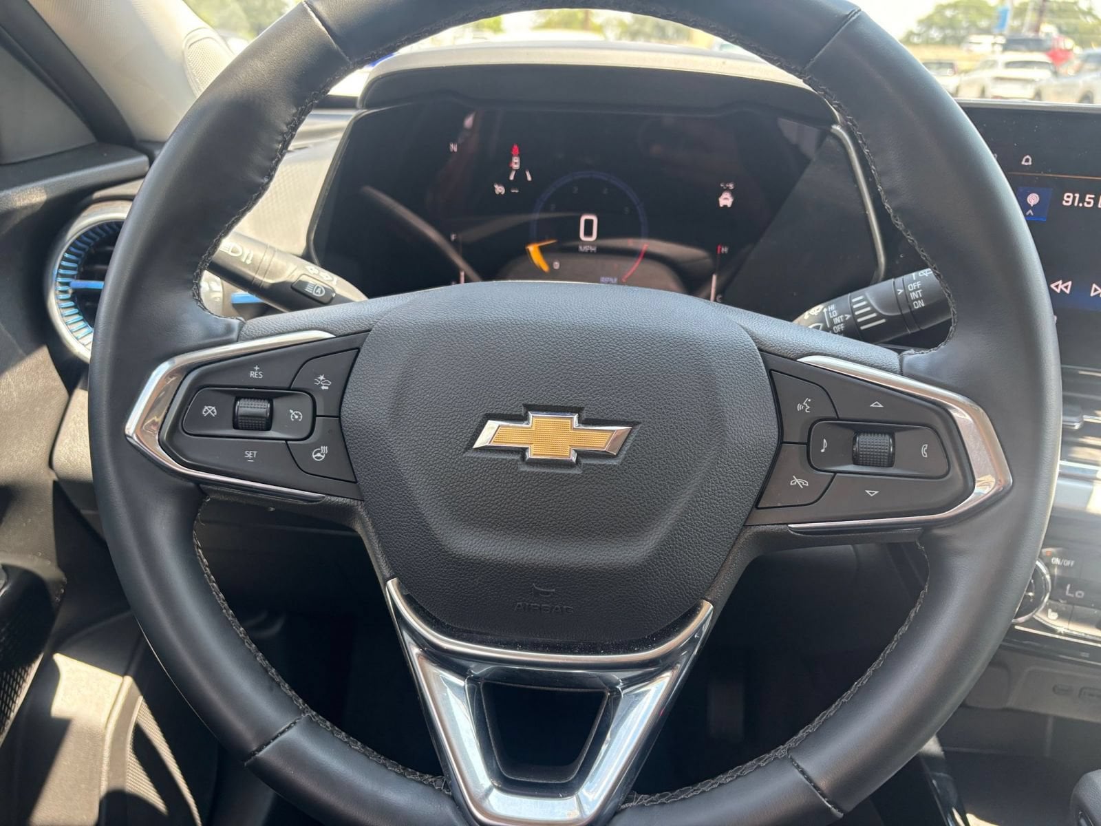 Thumbnail: 2025 Chevrolet Trax - 24