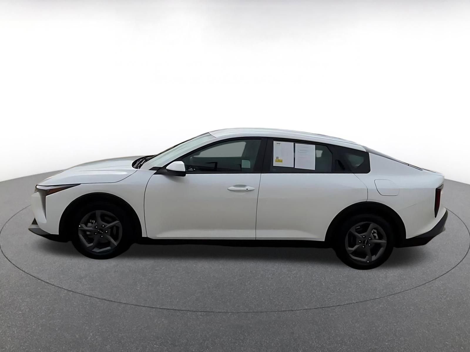 Thumbnail: 2025 Kia K4 - 10