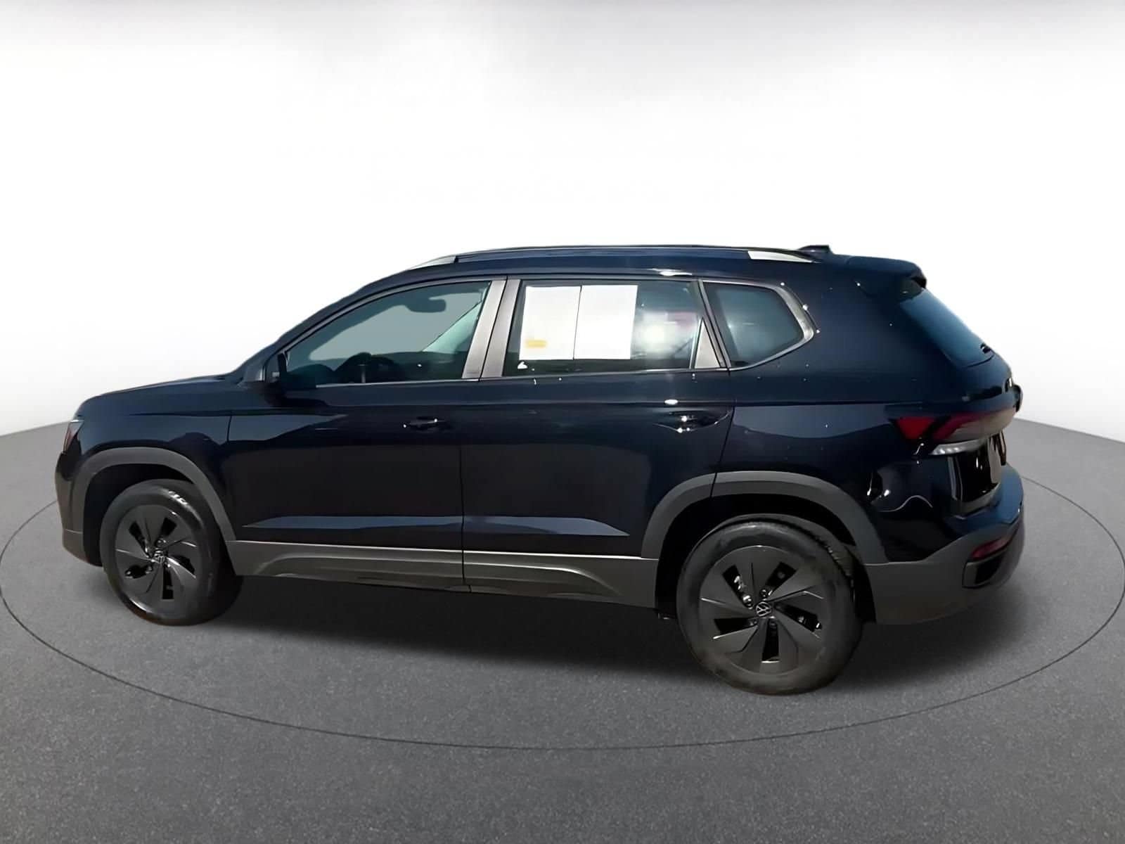 Thumbnail: 2026 Volkswagen Taos - 9