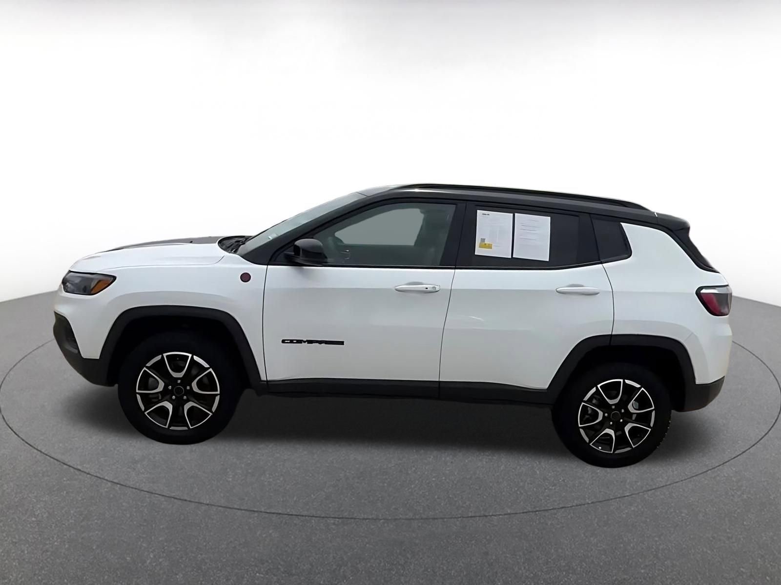 Thumbnail: 2025 Jeep Compass - 10