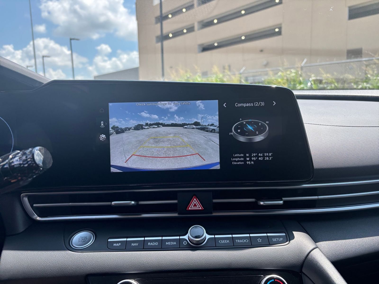 Thumbnail: 2024 Hyundai Elantra - 14