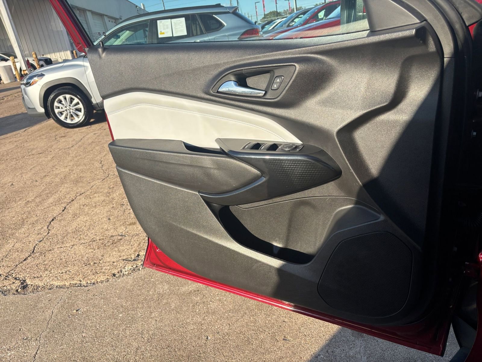 Thumbnail: 2025 Chevrolet Trax - 20