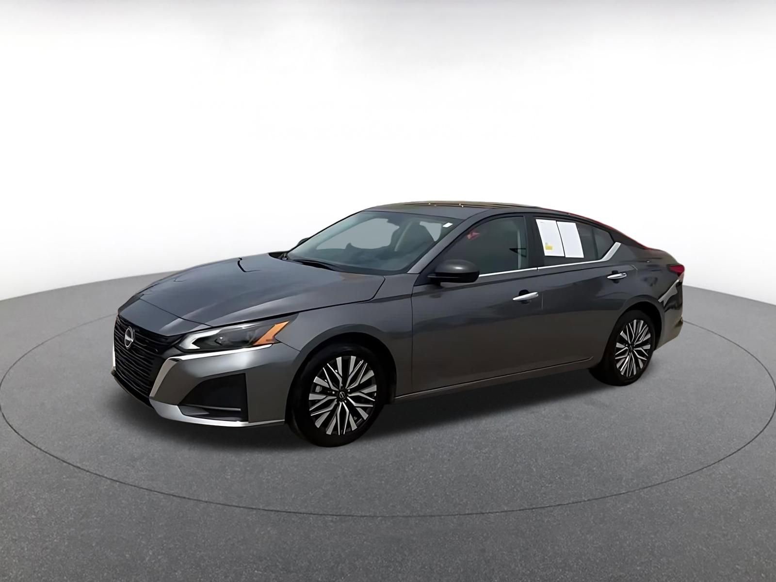 Thumbnail: 2025 Nissan Altima - 14
