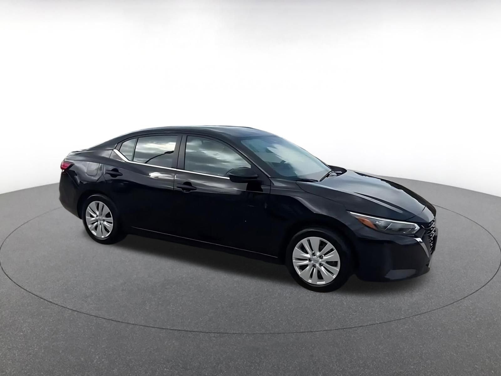 Thumbnail: 2025 Nissan Sentra - 2