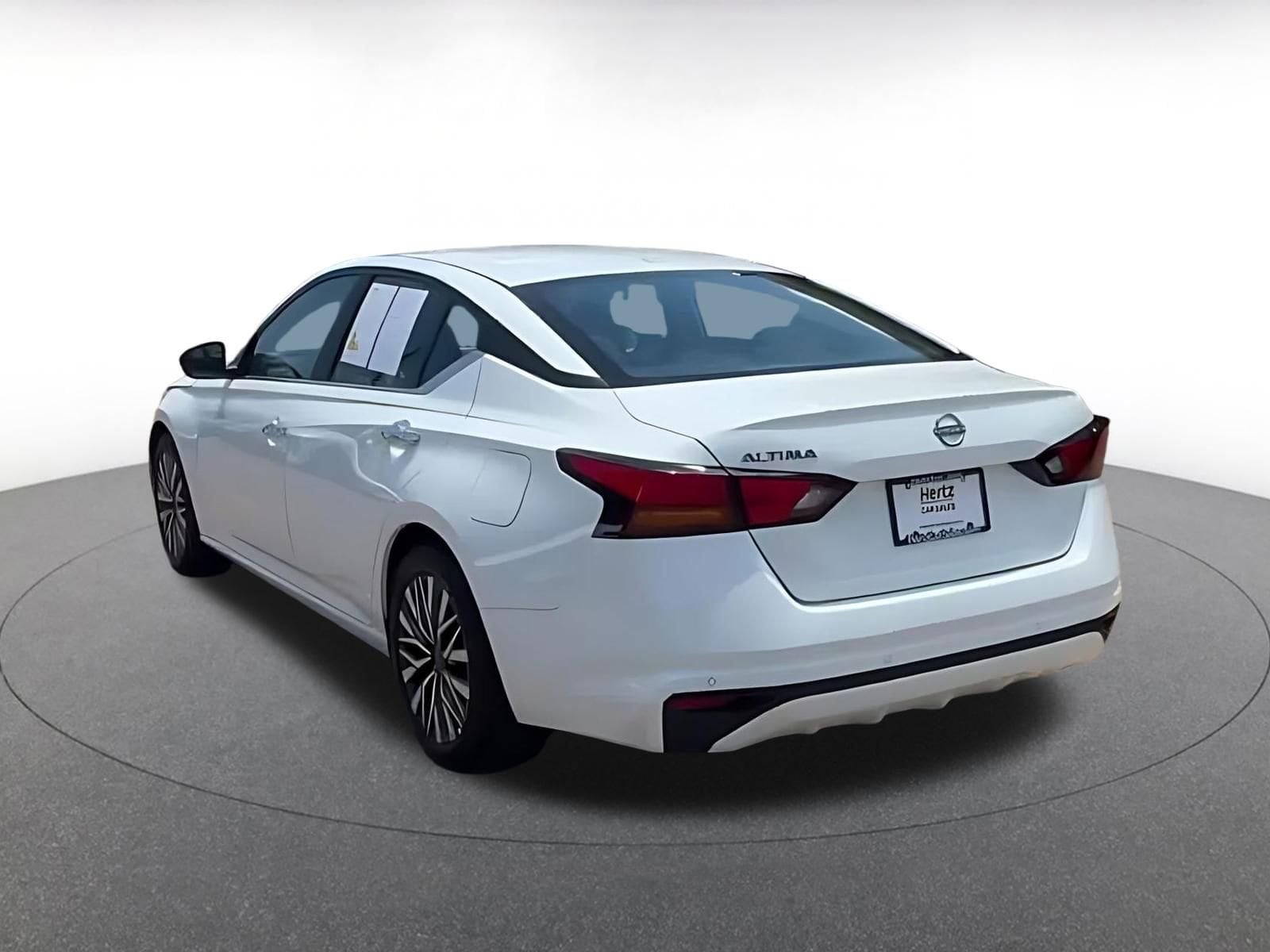 Thumbnail: 2025 Nissan Altima - 12