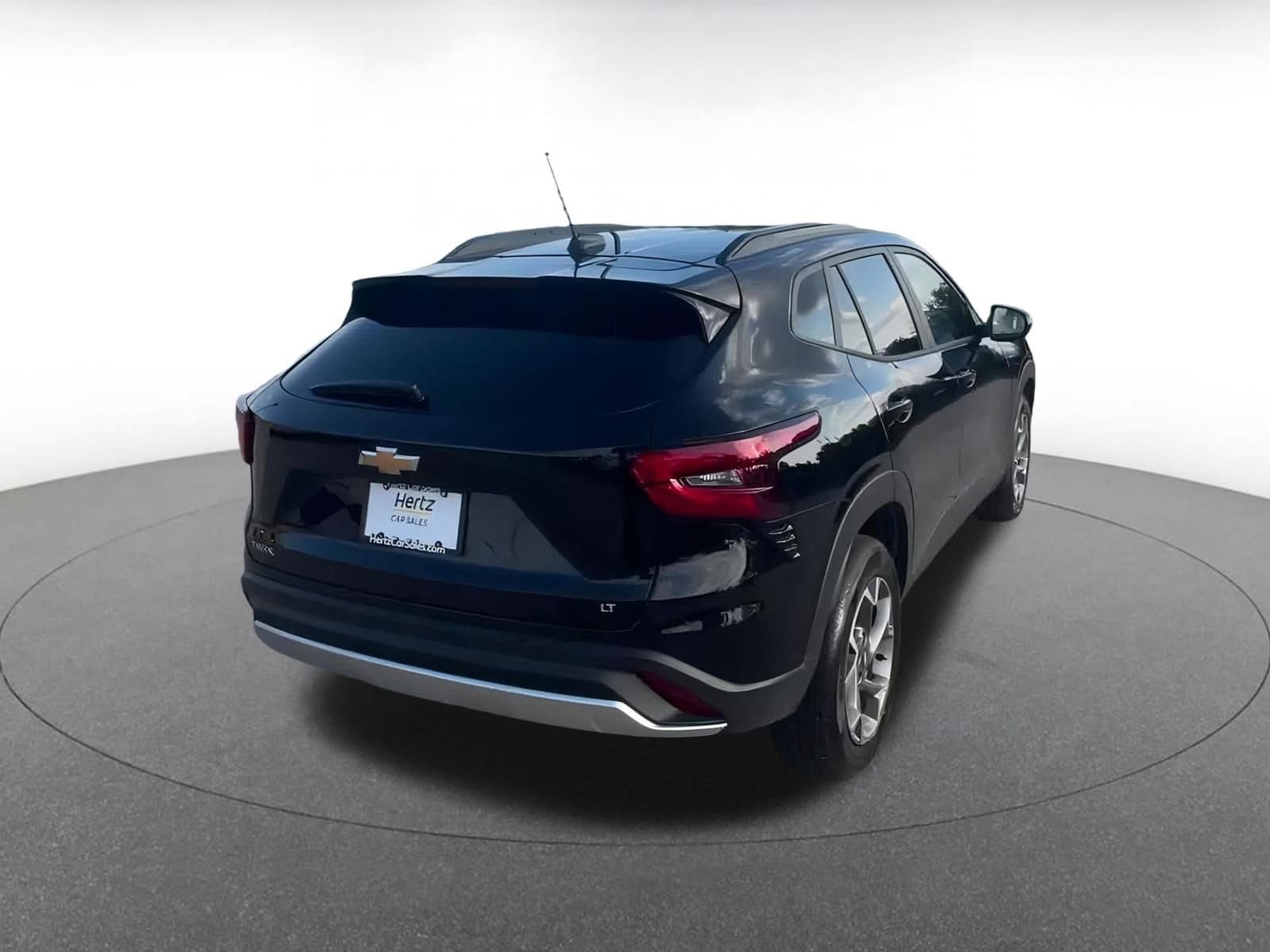 Thumbnail: 2025 Chevrolet Trax - 14