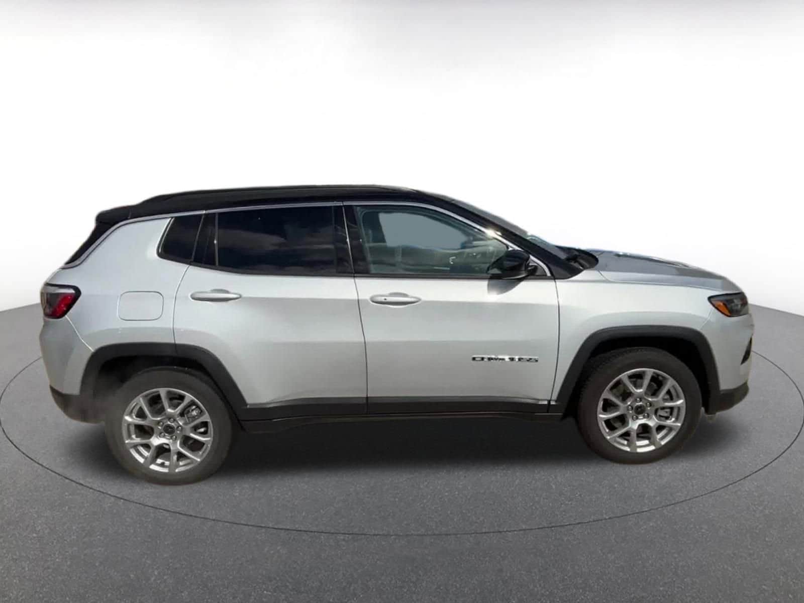 Thumbnail: 2025 Jeep Compass - 16