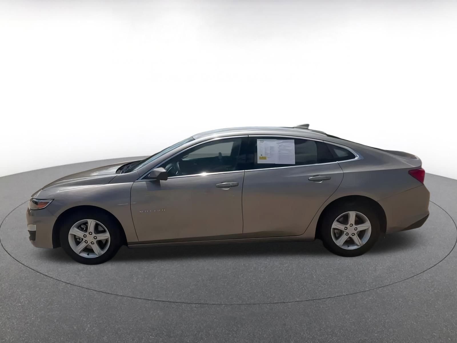 Thumbnail: 2024 Chevrolet Malibu - 8