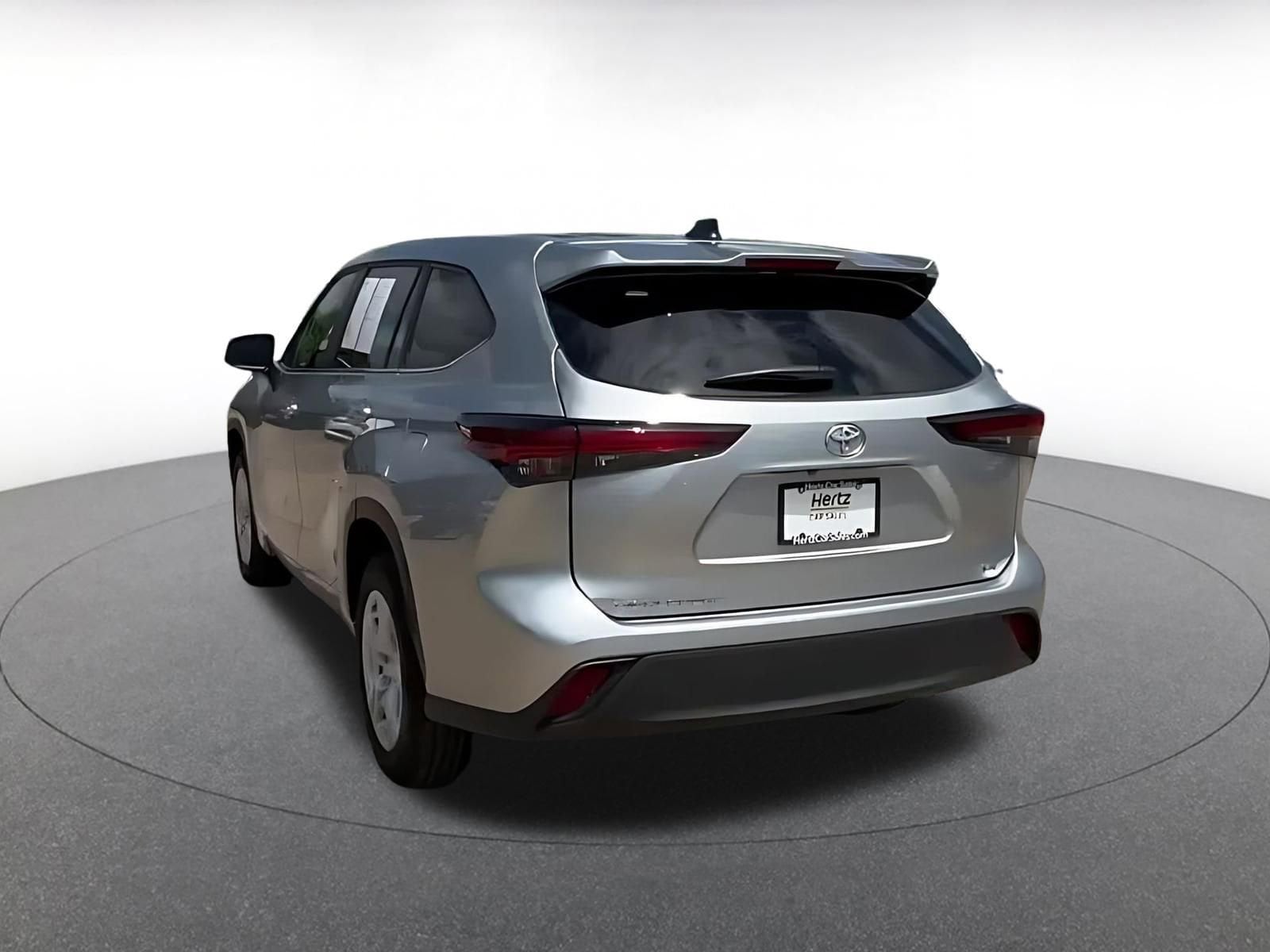 Thumbnail: 2025 Toyota Highlander - 14