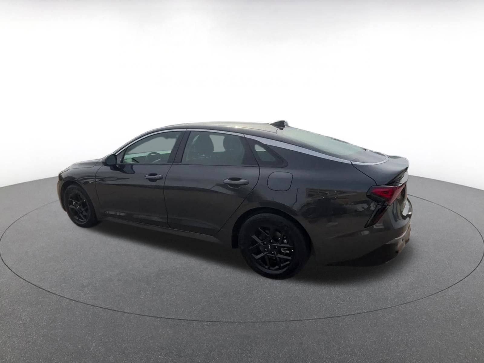 Thumbnail: 2025 Kia K5 - 10