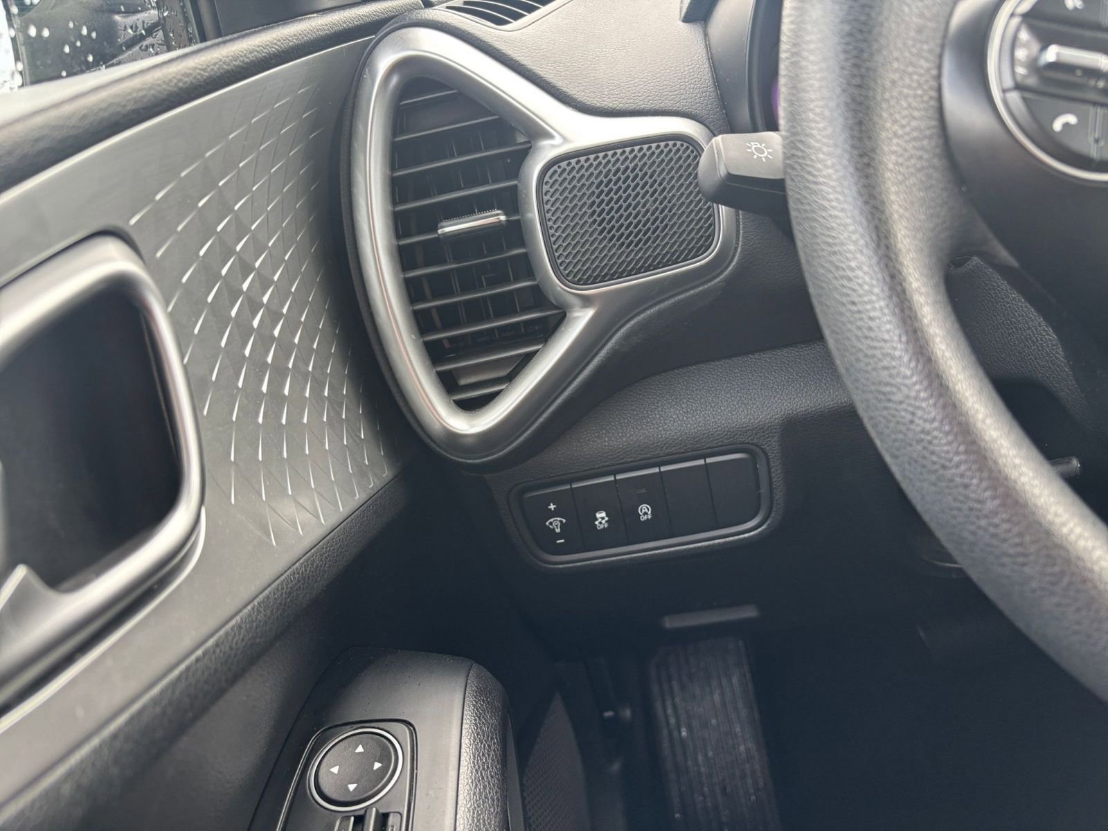 Thumbnail: 2025 Kia Soul - 32