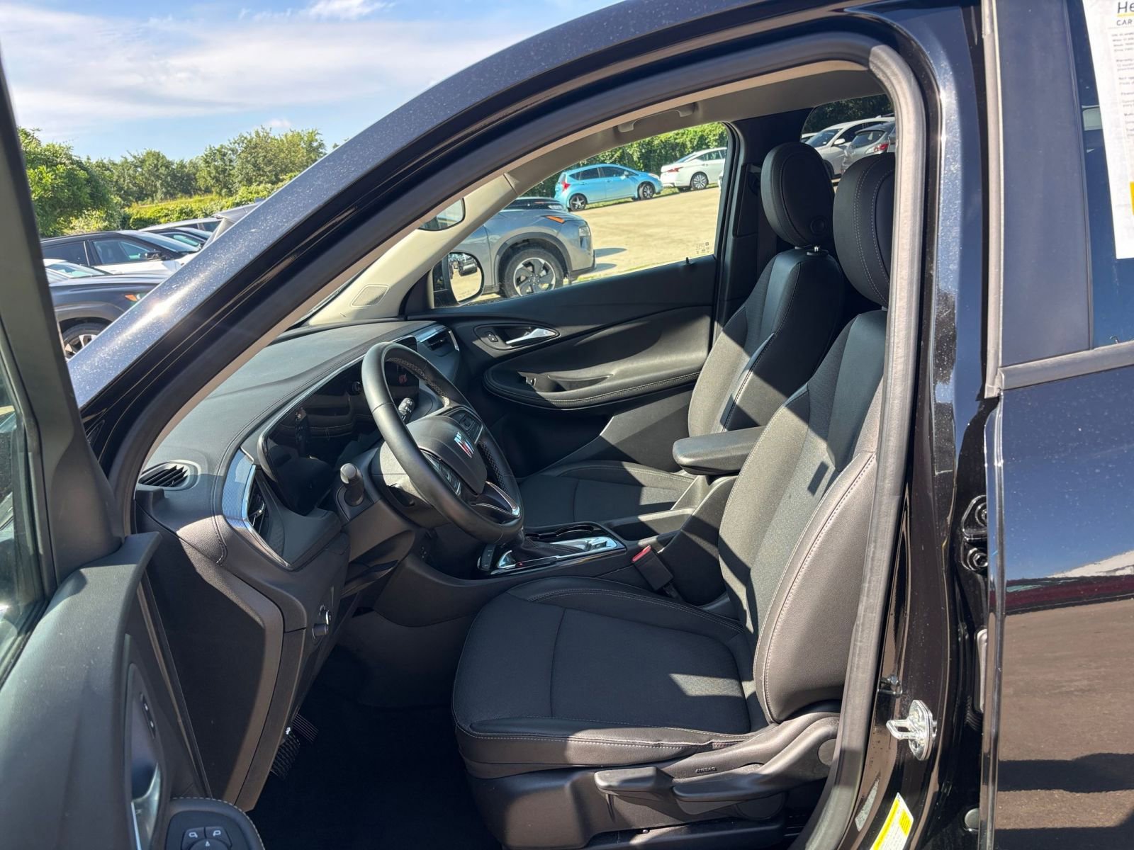Thumbnail: 2025 Buick Encore GX - 25