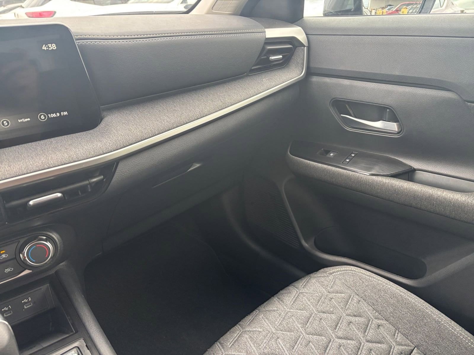 Thumbnail: 2025 Nissan Kicks - 33