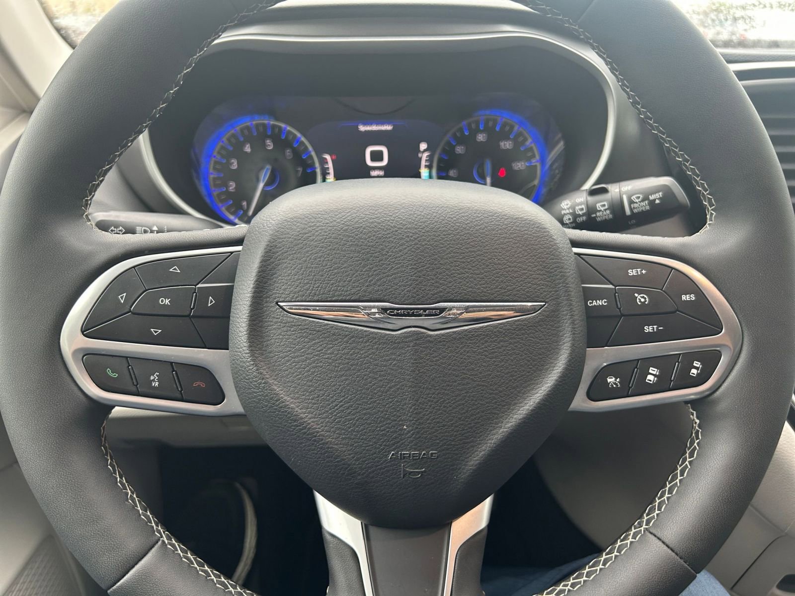 Thumbnail: 2024 Chrysler Pacifica - 22