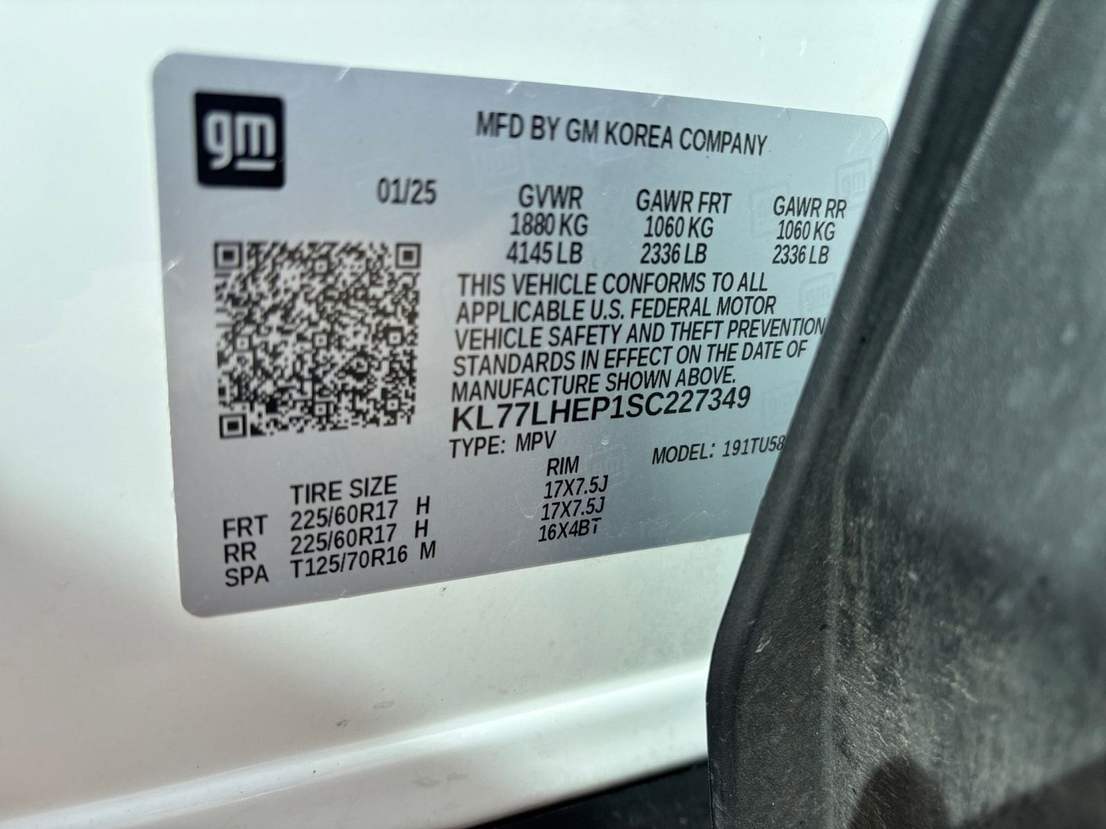 Thumbnail: 2025 Chevrolet Trax - 28