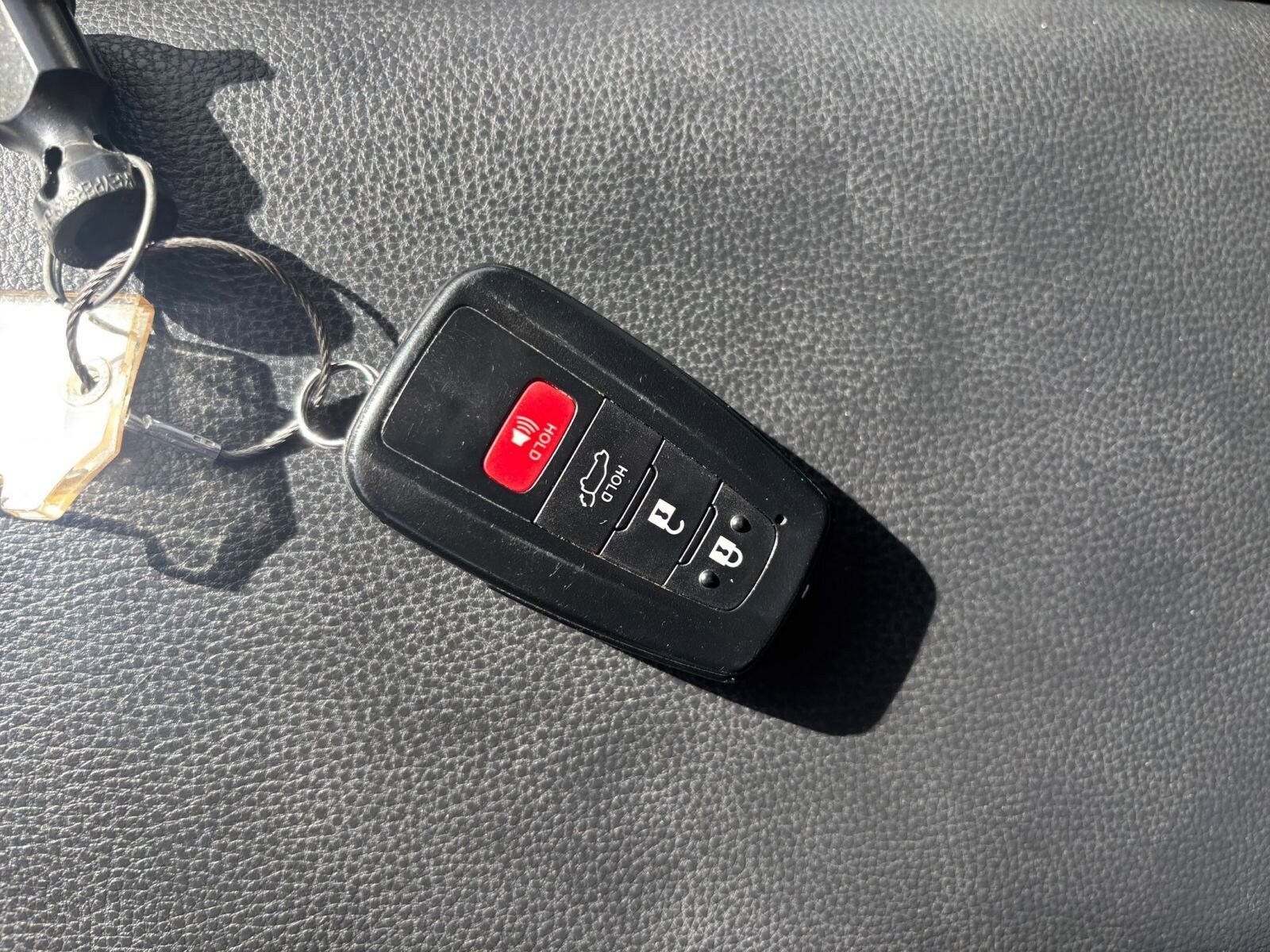 Thumbnail: 2025 Toyota RAV4 - 22