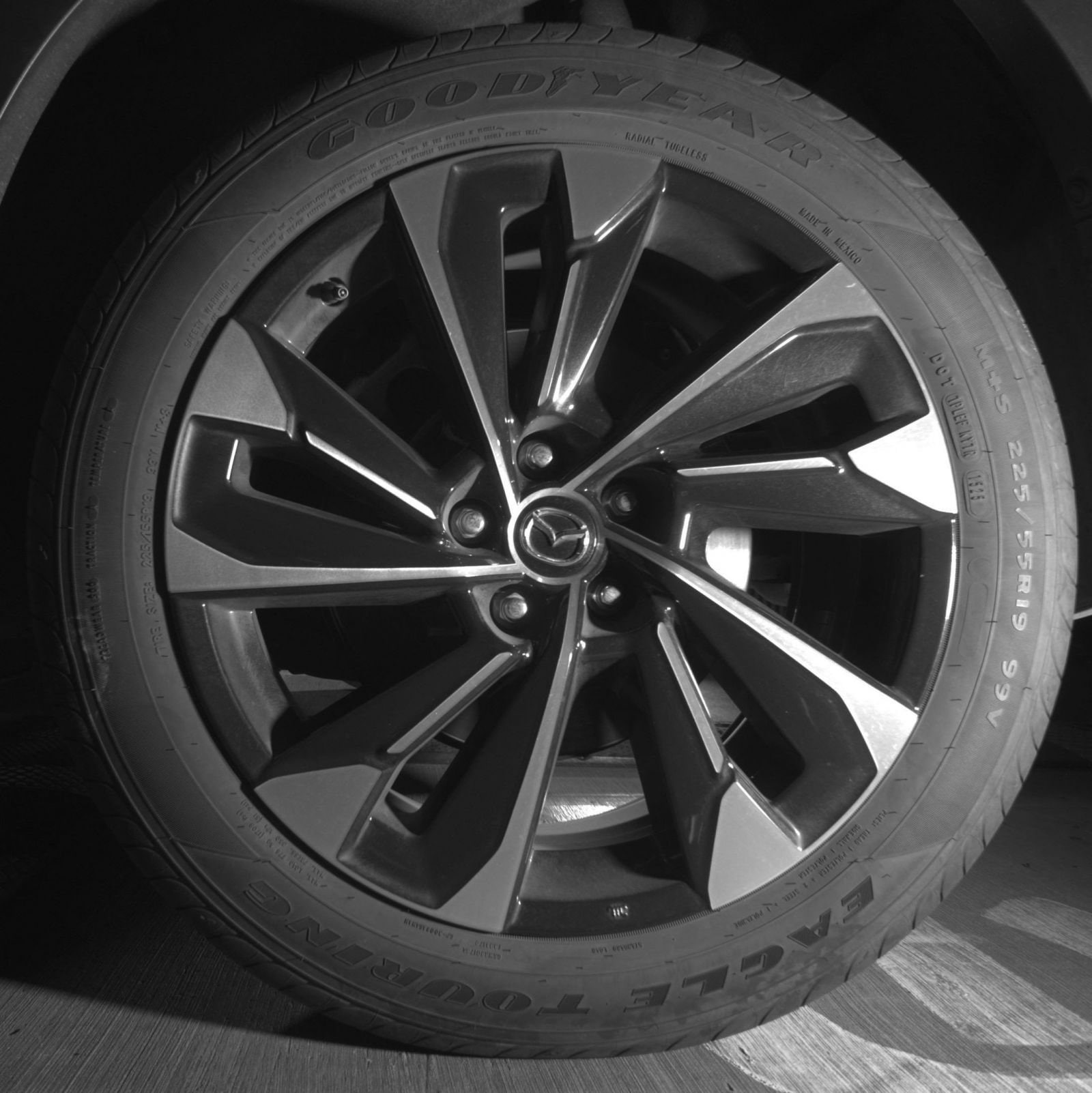 Thumbnail: 2025 Mazda CX-50 - 17