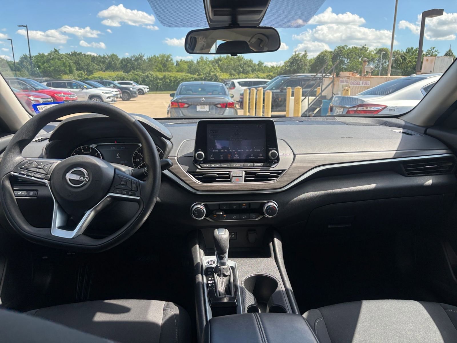 Thumbnail: 2025 Nissan Altima - 33