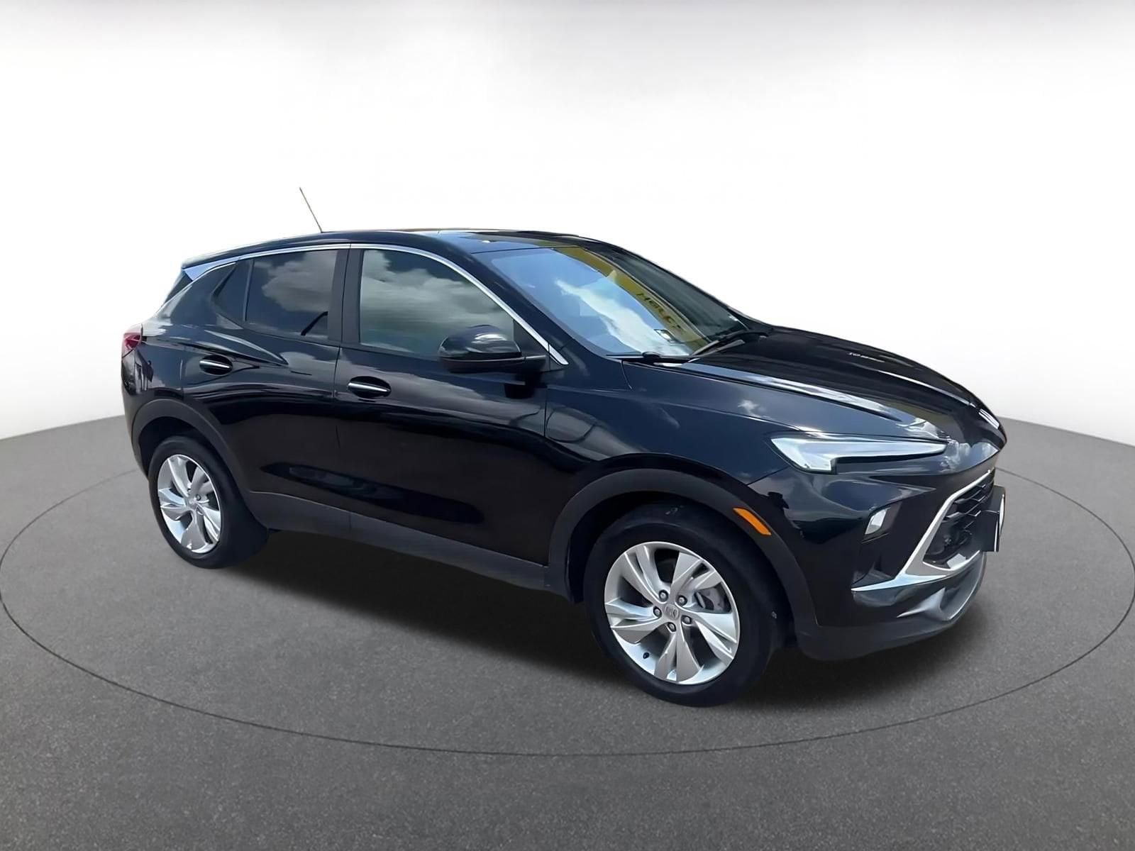 Thumbnail: 2025 Buick Encore GX - 2