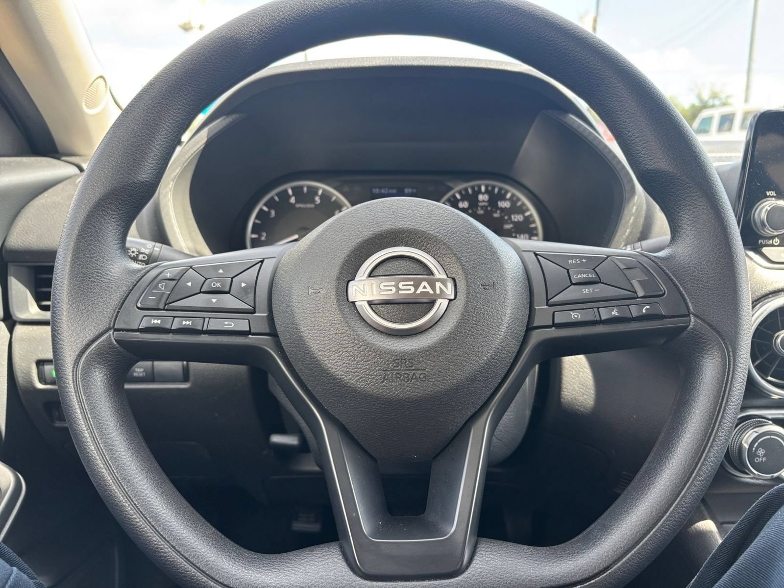 Thumbnail: 2025 Nissan Sentra - 21