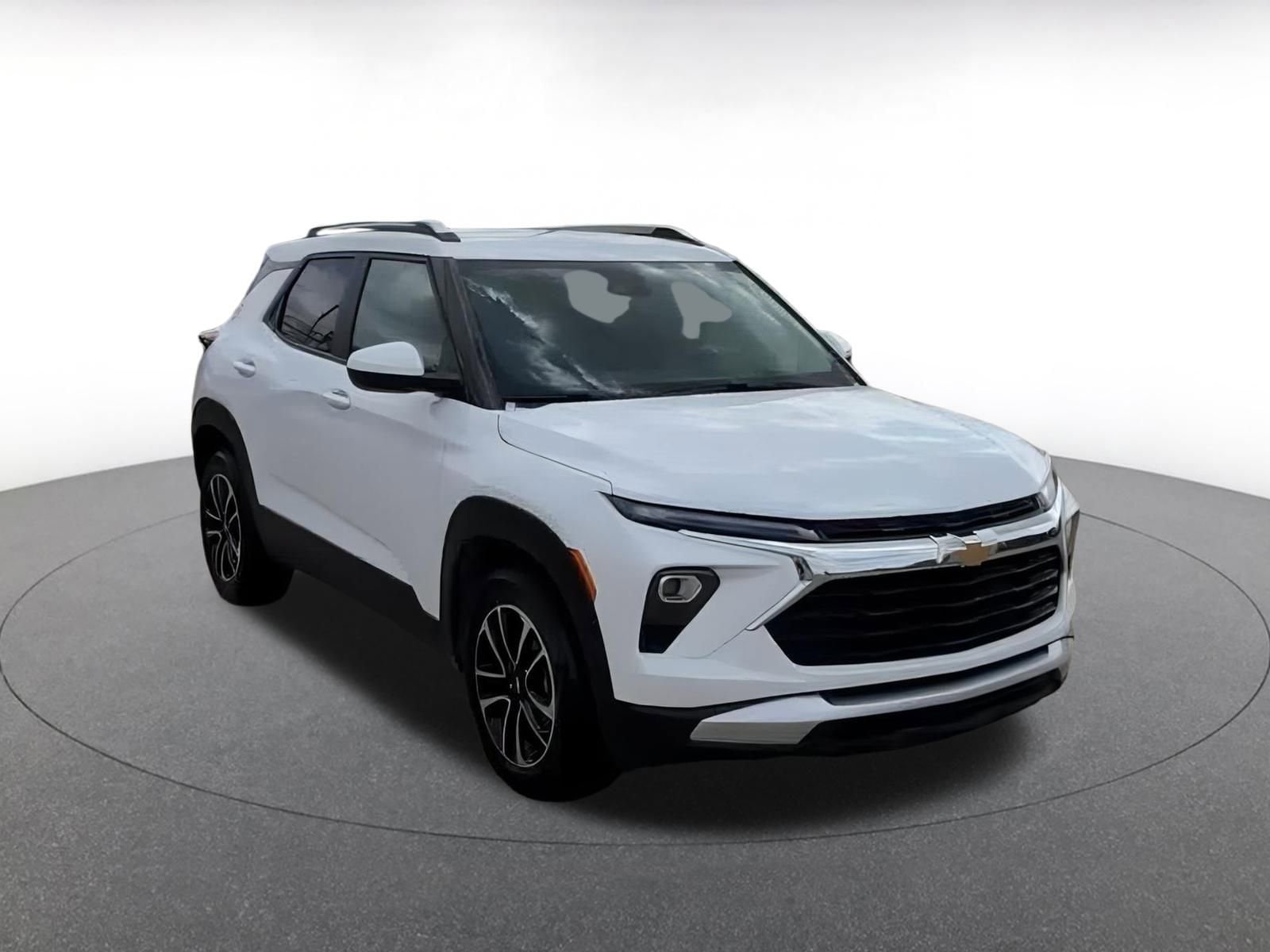 Thumbnail: 2025 Chevrolet TrailBlazer - 3