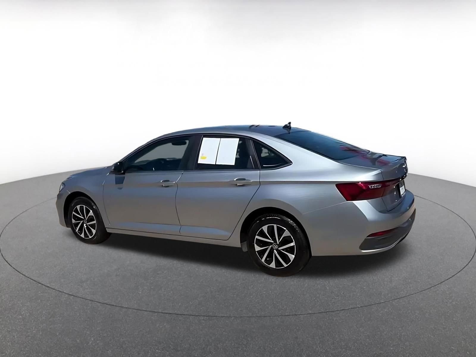 Thumbnail: 2025 Volkswagen Jetta - 10