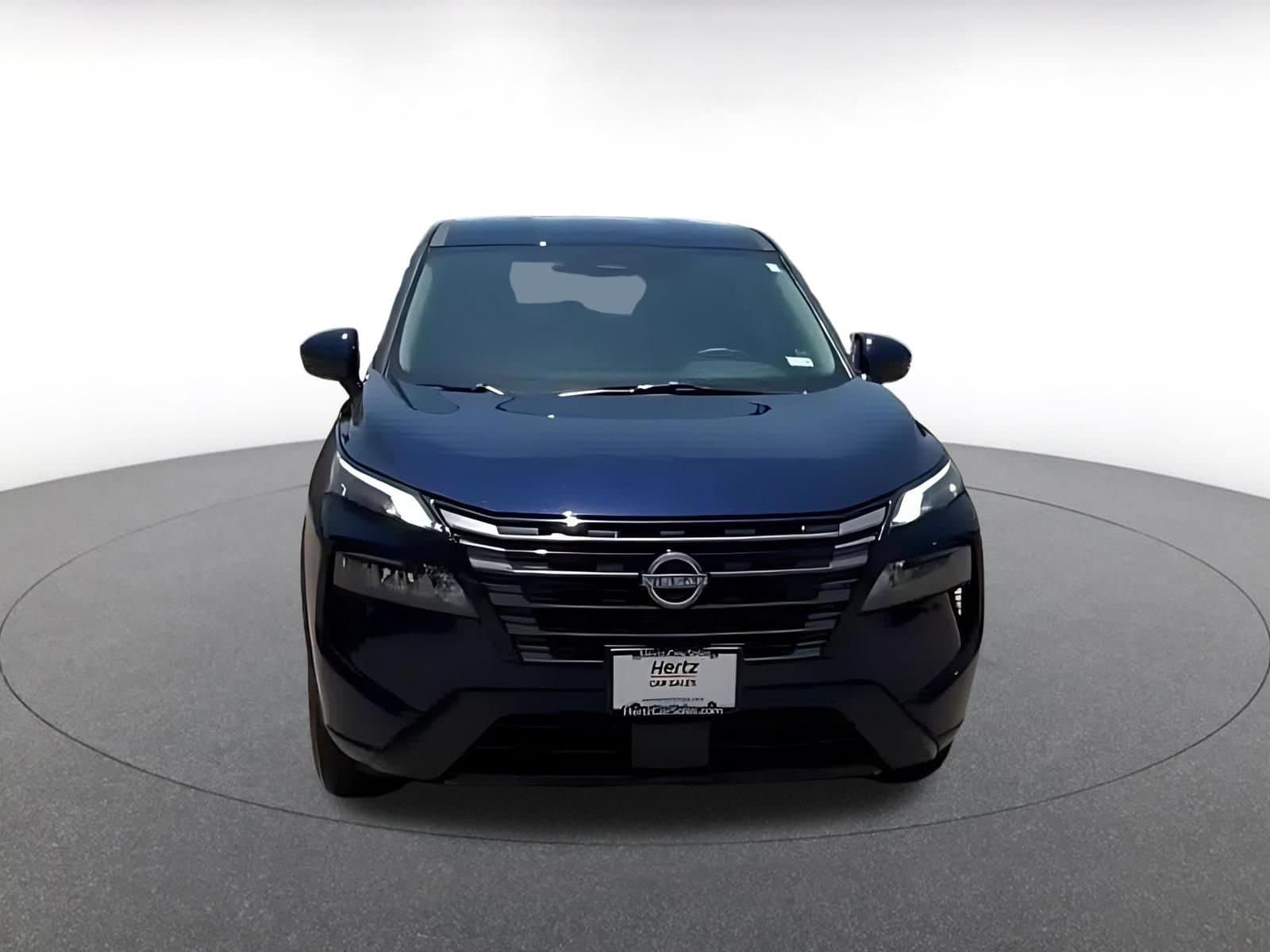Thumbnail: 2026 Nissan Rogue - 4