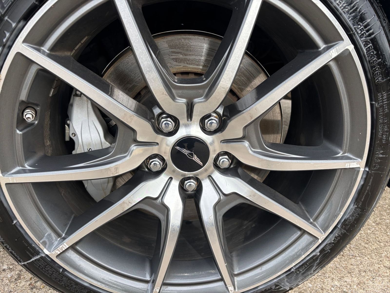 Thumbnail: 2025 Genesis G70 - 28