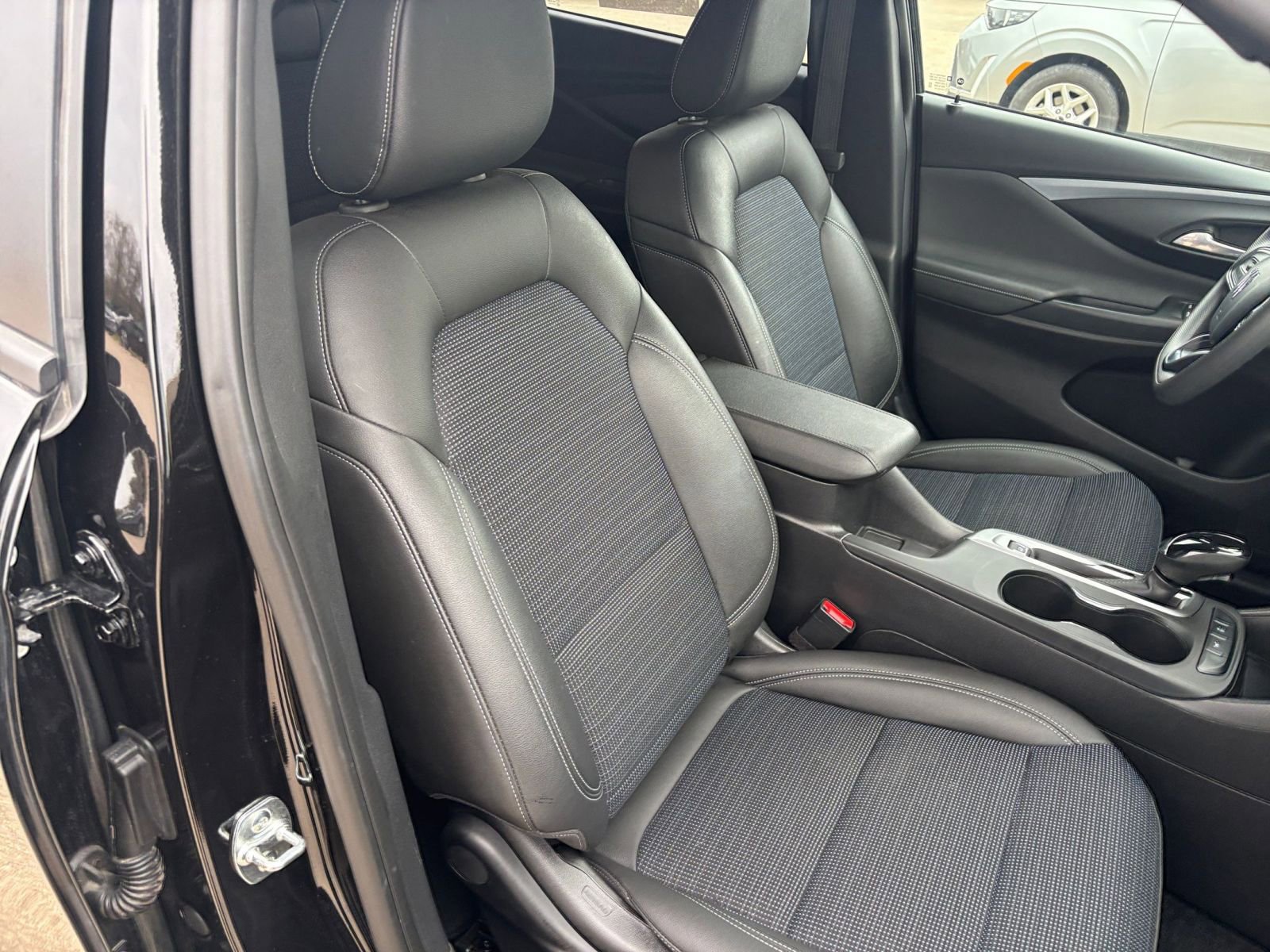 Thumbnail: 2025 Buick Envista - 35