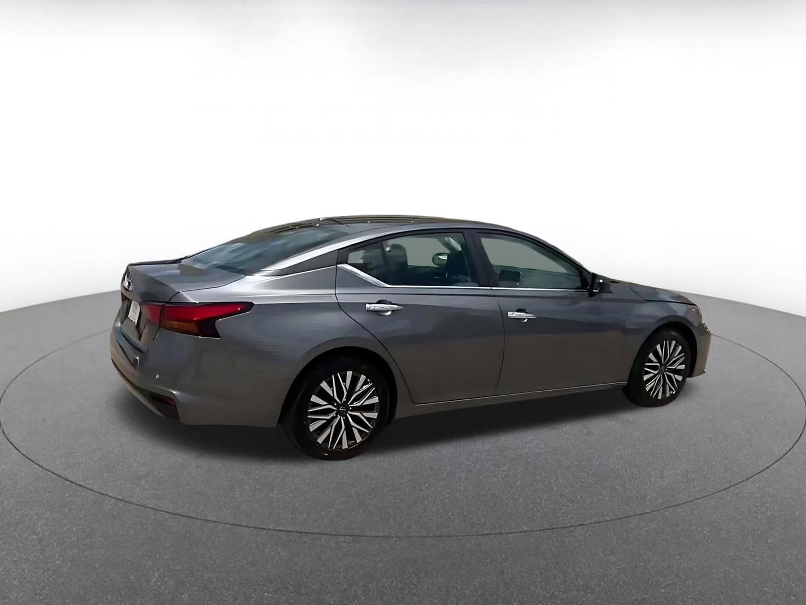 Thumbnail: 2025 Nissan Altima - 15