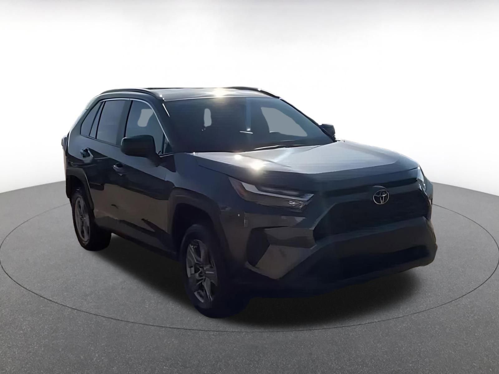 Thumbnail: 2025 Toyota RAV4 - 3