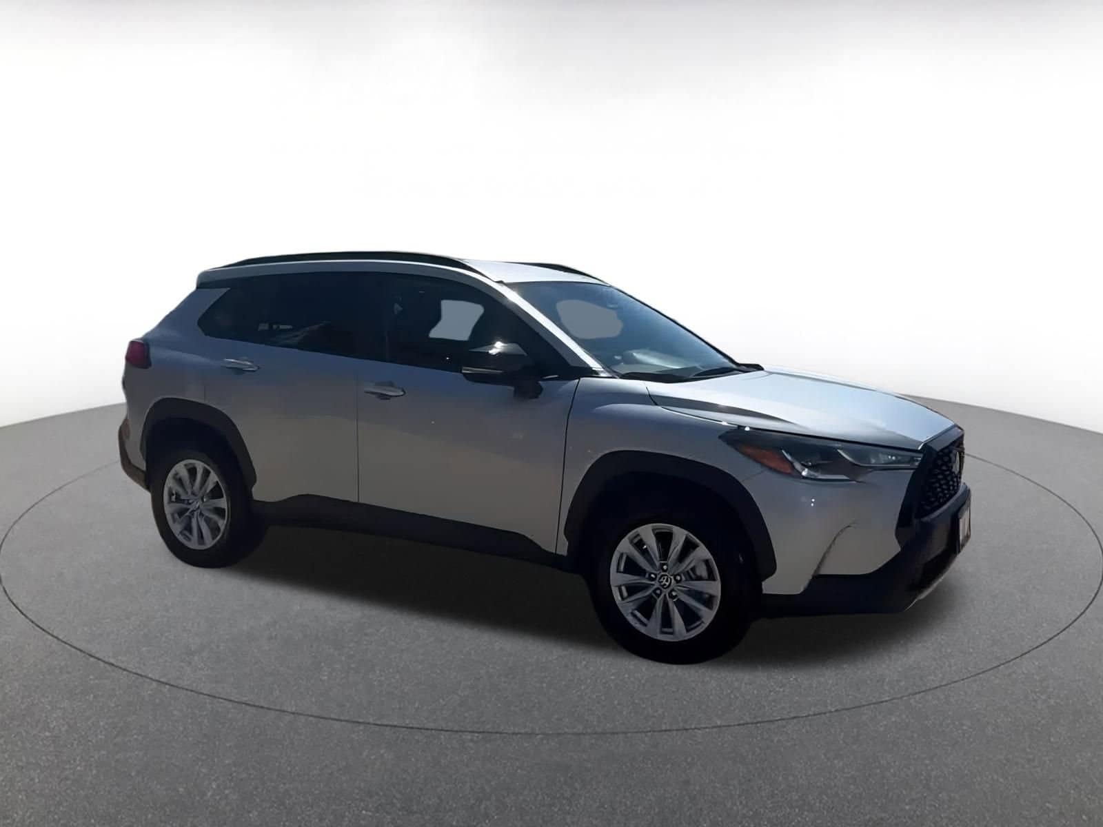 Thumbnail: 2025 Toyota Corolla Cross - 2