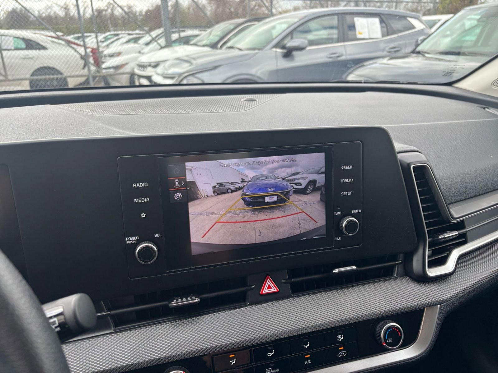 Thumbnail: 2025 Kia Sportage - 22