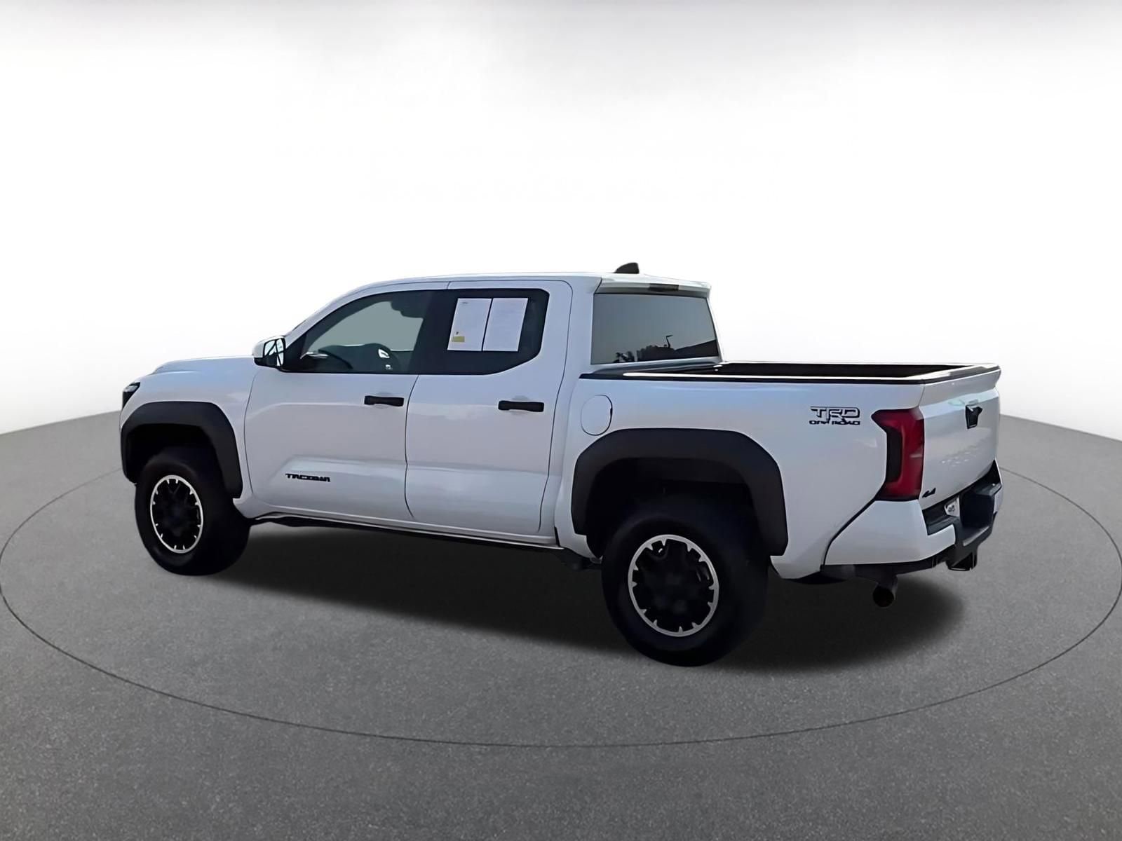 Thumbnail: 2024 Toyota Tacoma - 9