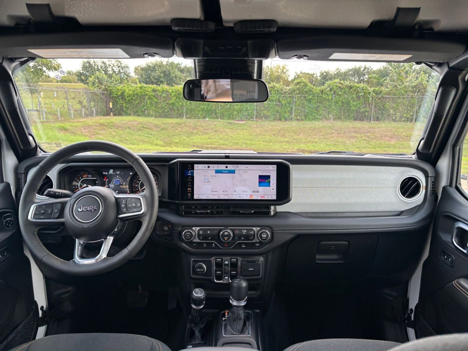 Thumbnail: 2025 Jeep Wrangler - 31