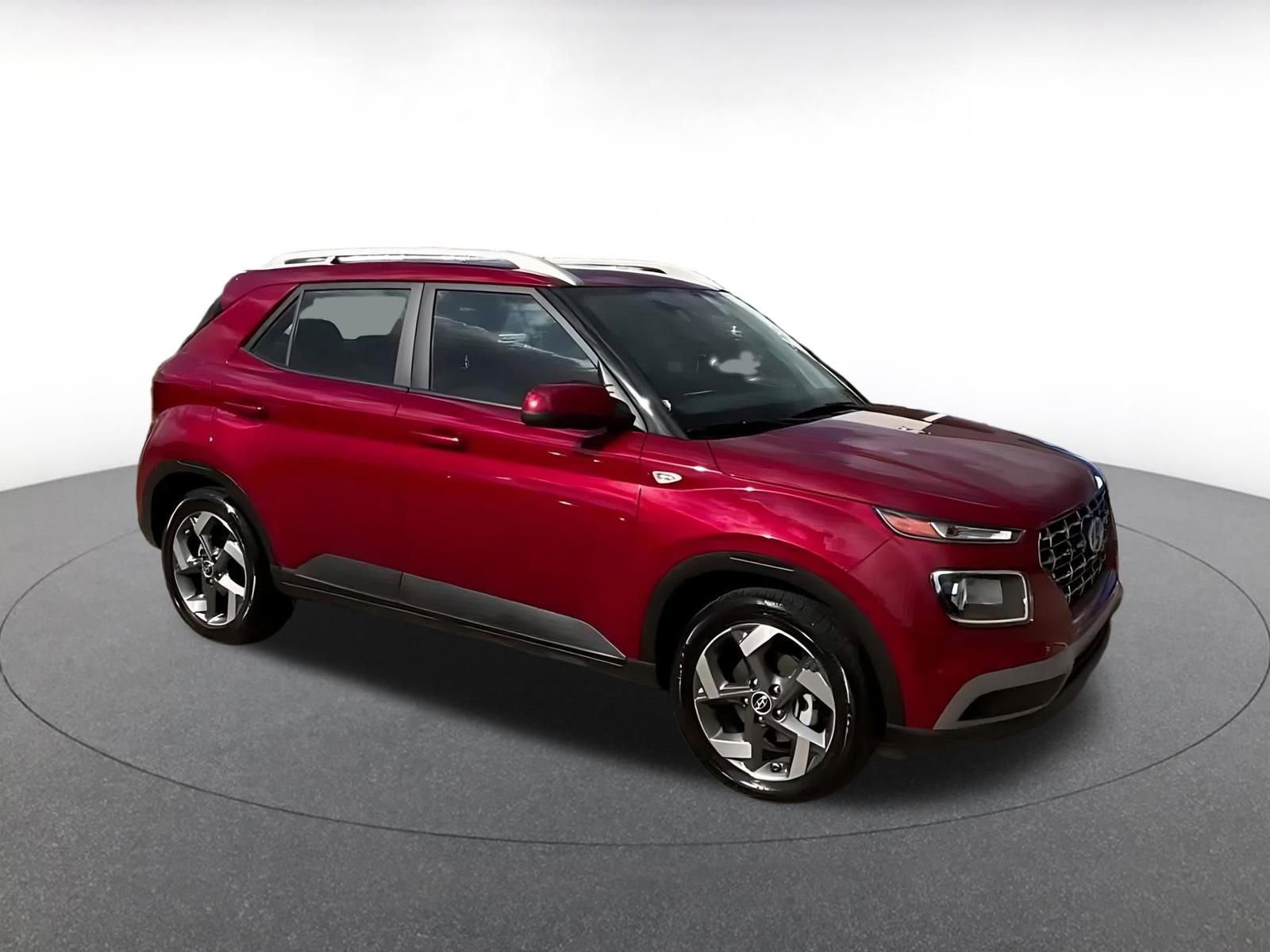 Thumbnail: 2025 Hyundai Venue - 2