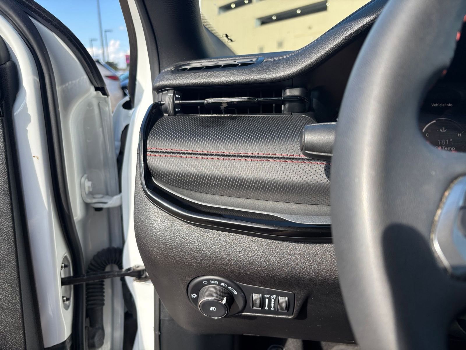 Thumbnail: 2025 Jeep Compass - 32