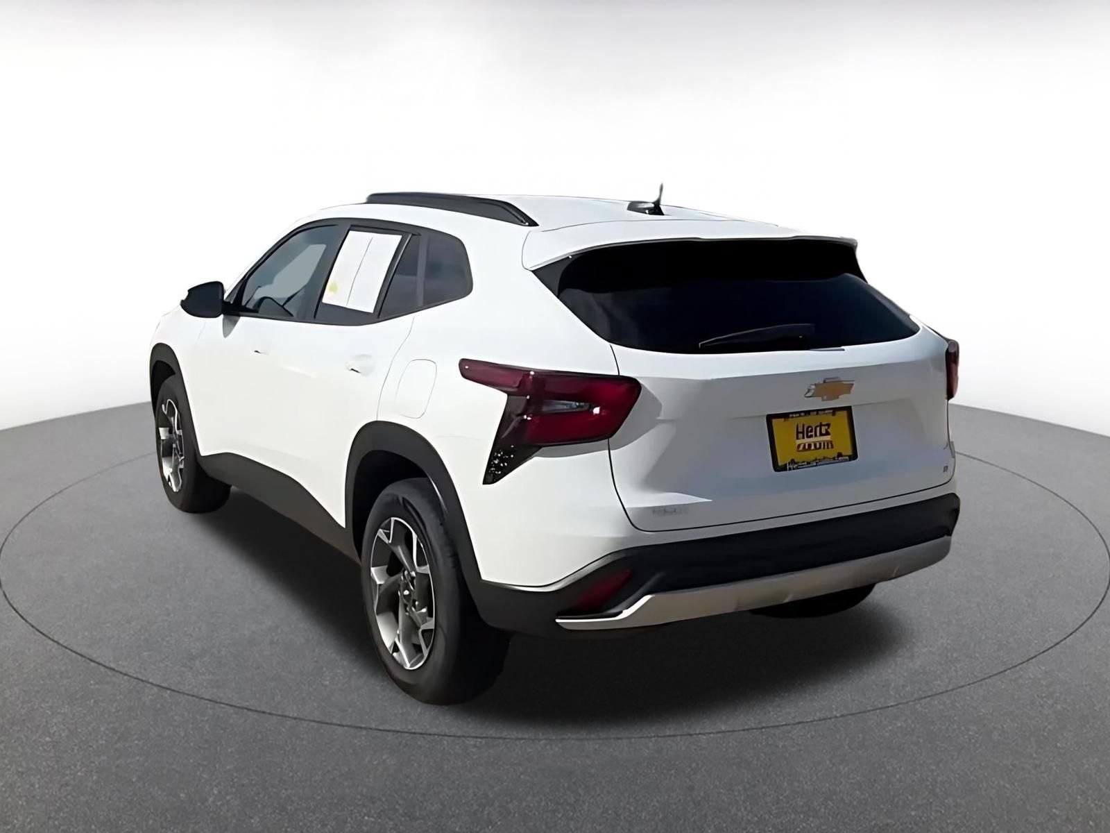 Thumbnail: 2025 Chevrolet Trax - 9