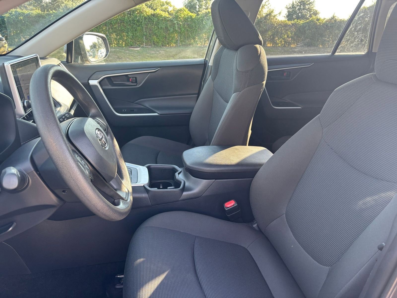 Thumbnail: 2025 Toyota RAV4 - 24