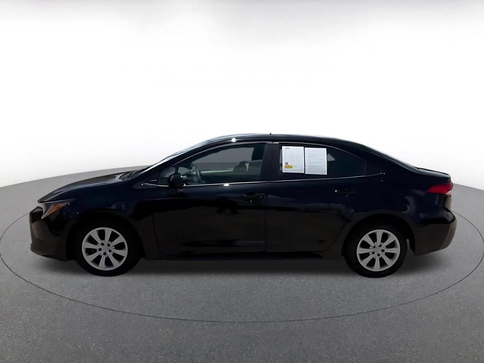 Thumbnail: 2025 Toyota Corolla - 8
