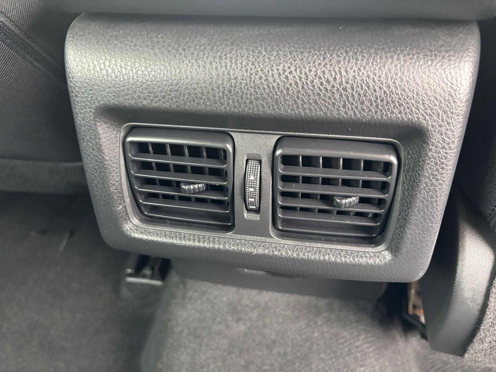 Thumbnail: 2025 Toyota Camry - 23