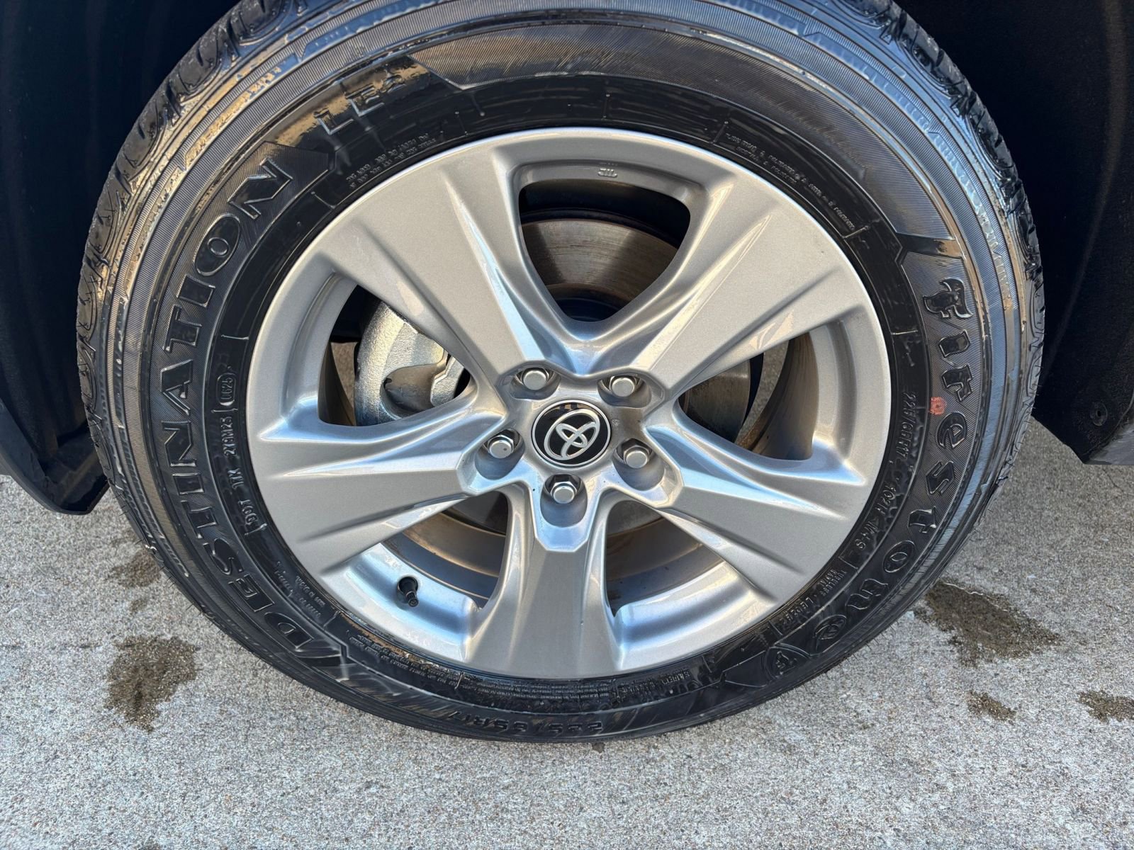 Thumbnail: 2025 Toyota RAV4 - 28