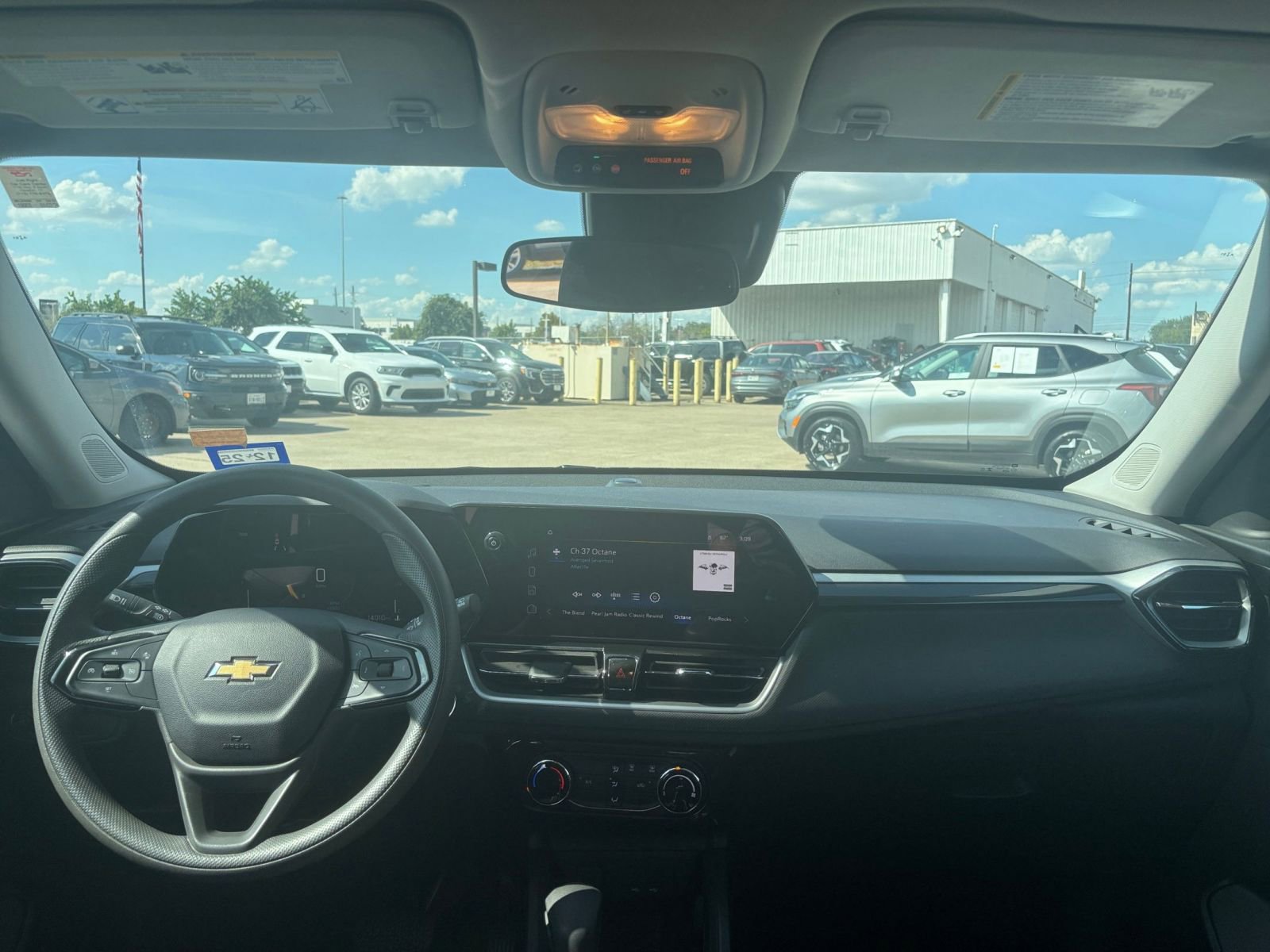 Thumbnail: 2025 Chevrolet TrailBlazer - 31